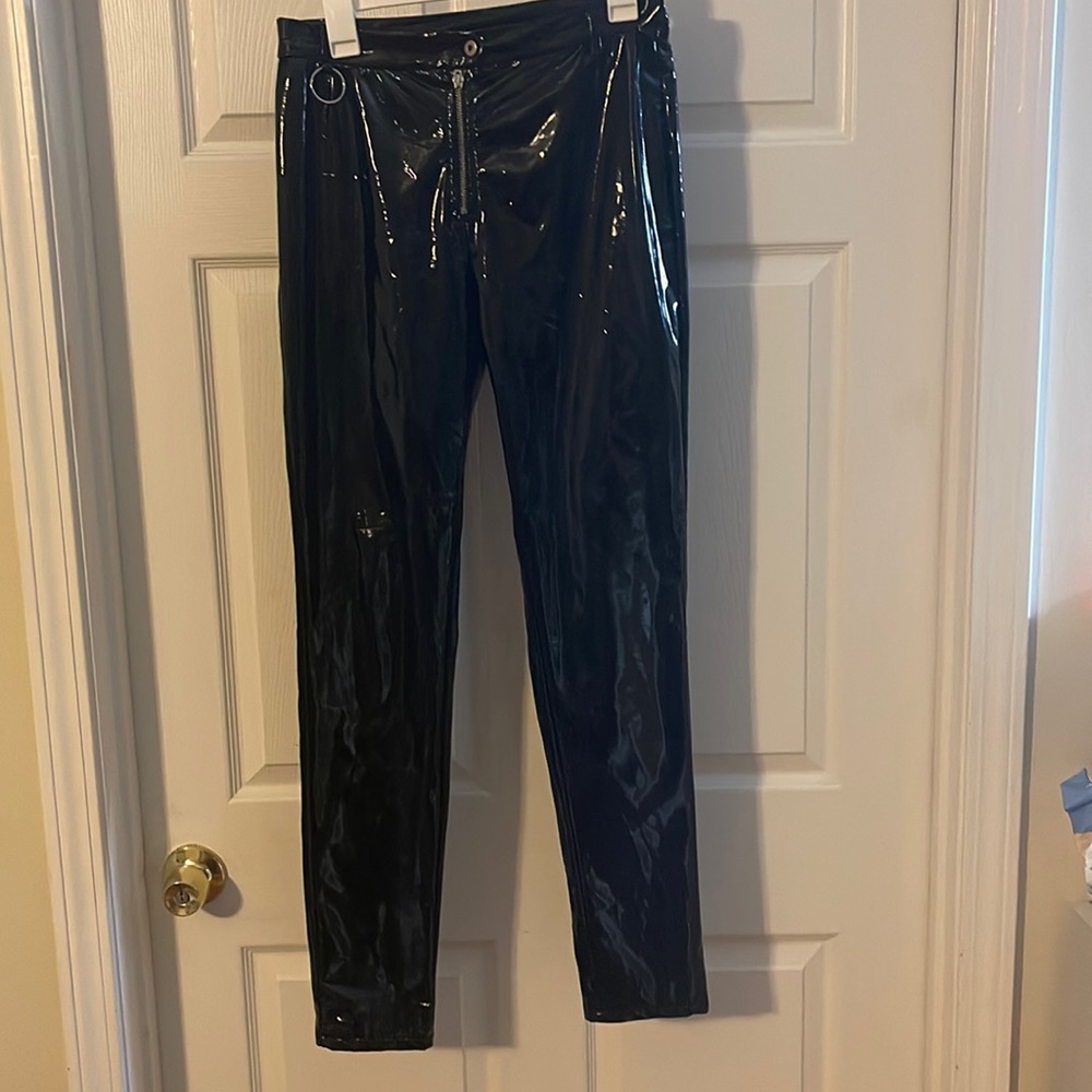 Patent leather size medium